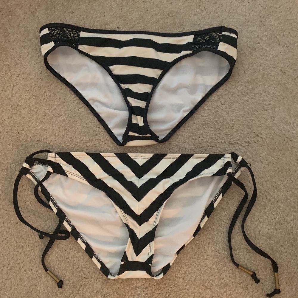 Ella Moss black white stripe bikini bottom 2 pairs